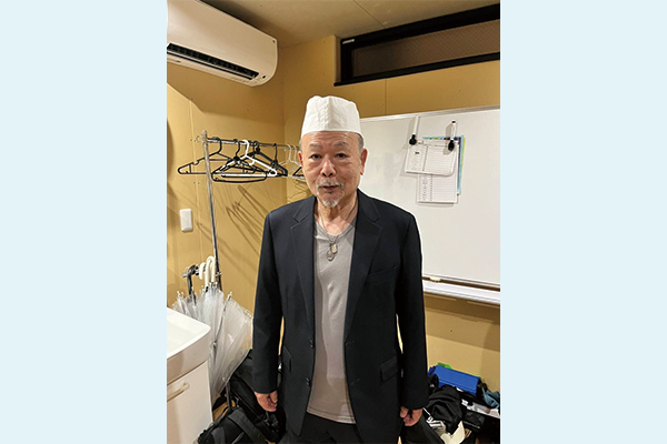 クリスタル大坪